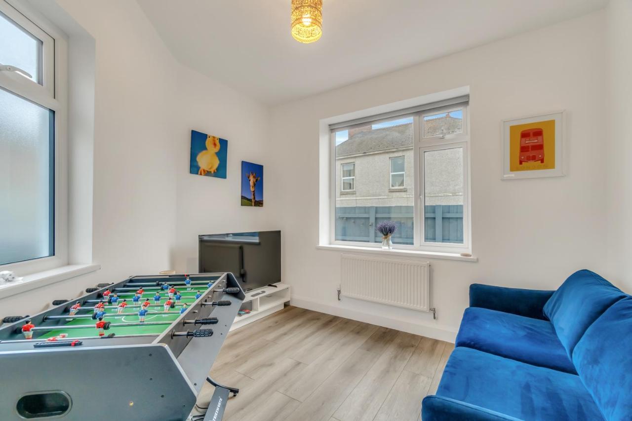 Park House - Very Spacious 4 Bed House, Games Room, Free Netflix, Close To Argyle, In The Heart Of Plymouth - Dogs Welcome - Hosted By Absolute Accommodation Плаймаут Экстерьер фото